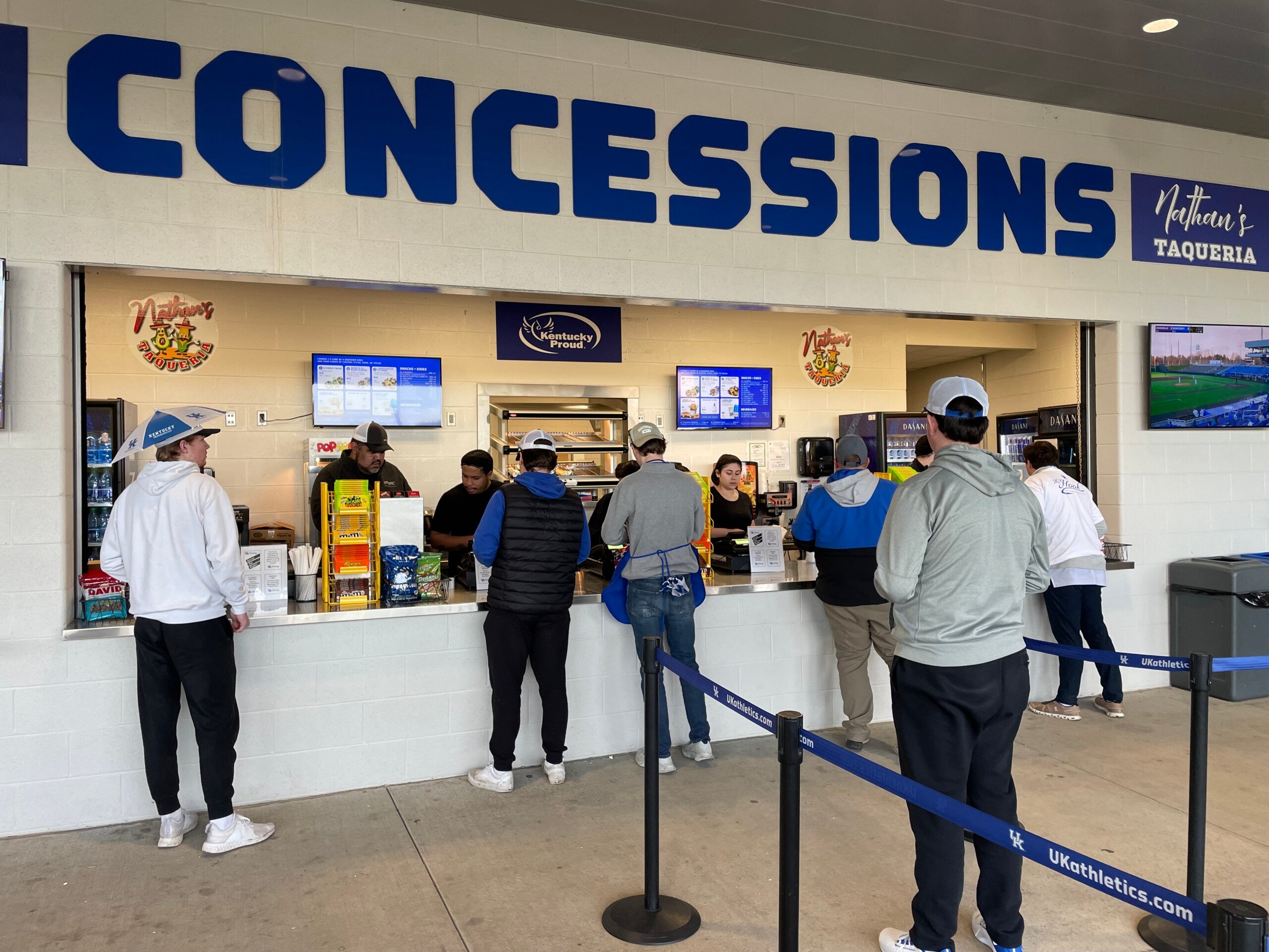 Kentucky baseball and softball will begin to sell alcohol this season