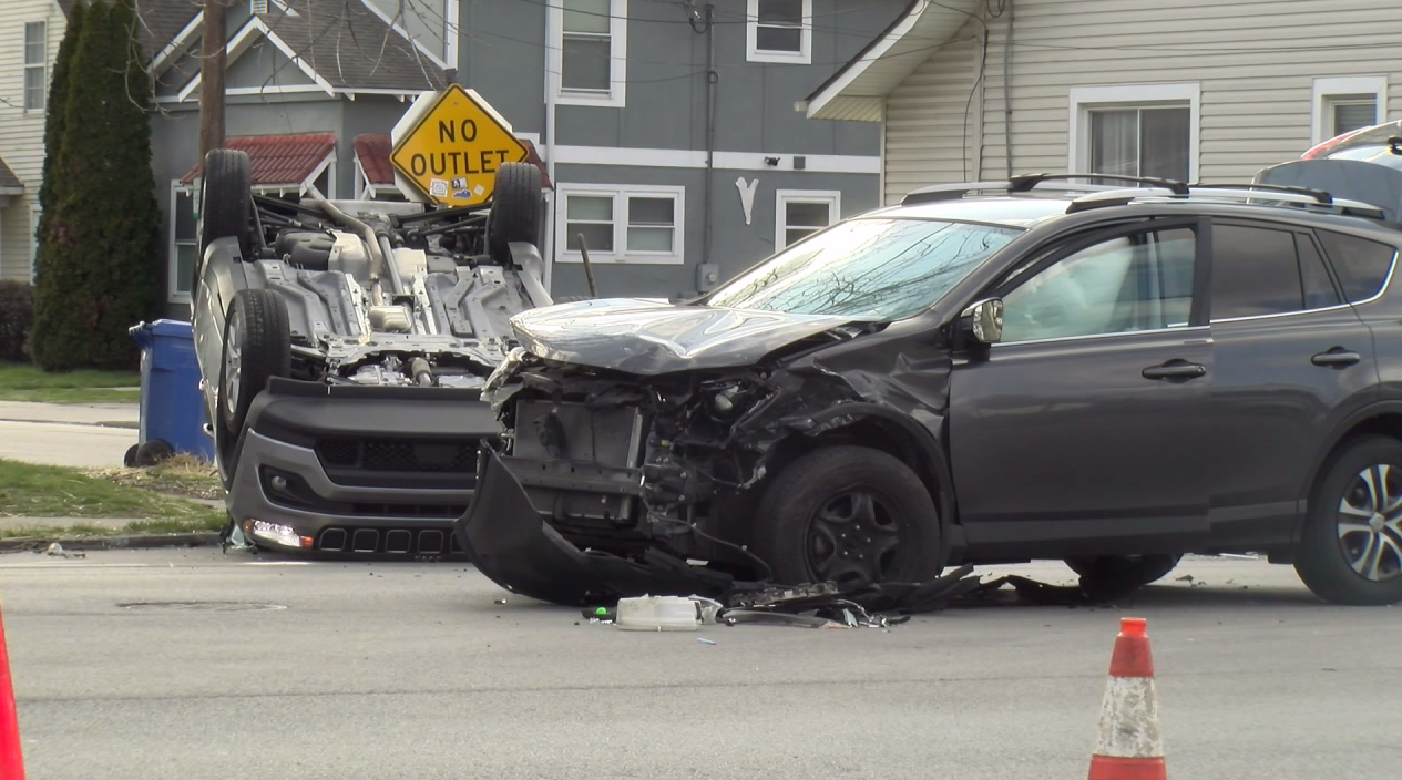 Two injured in Lexington car accident - WTVQ