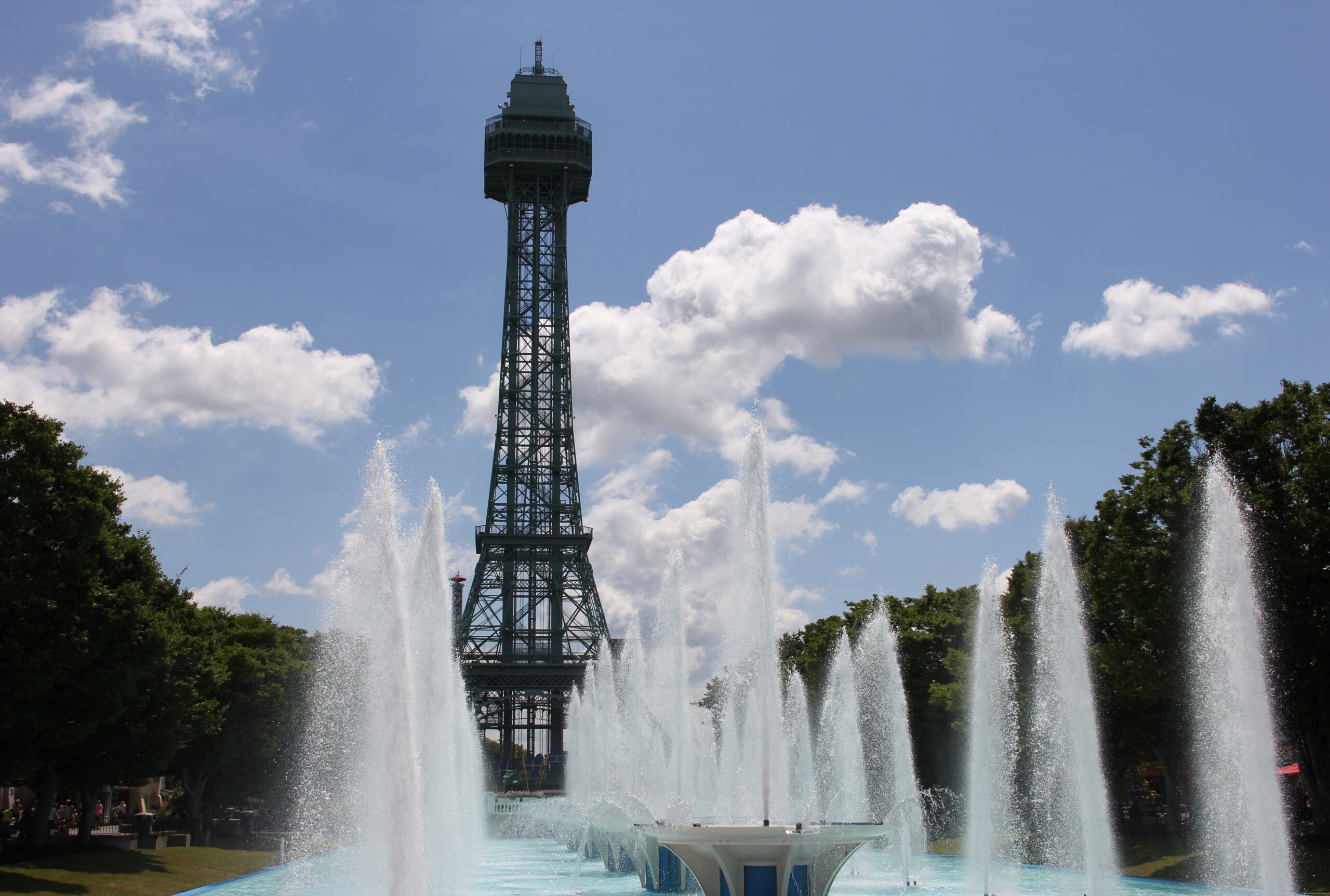 What Is The Chaperone Policy At Kings Island