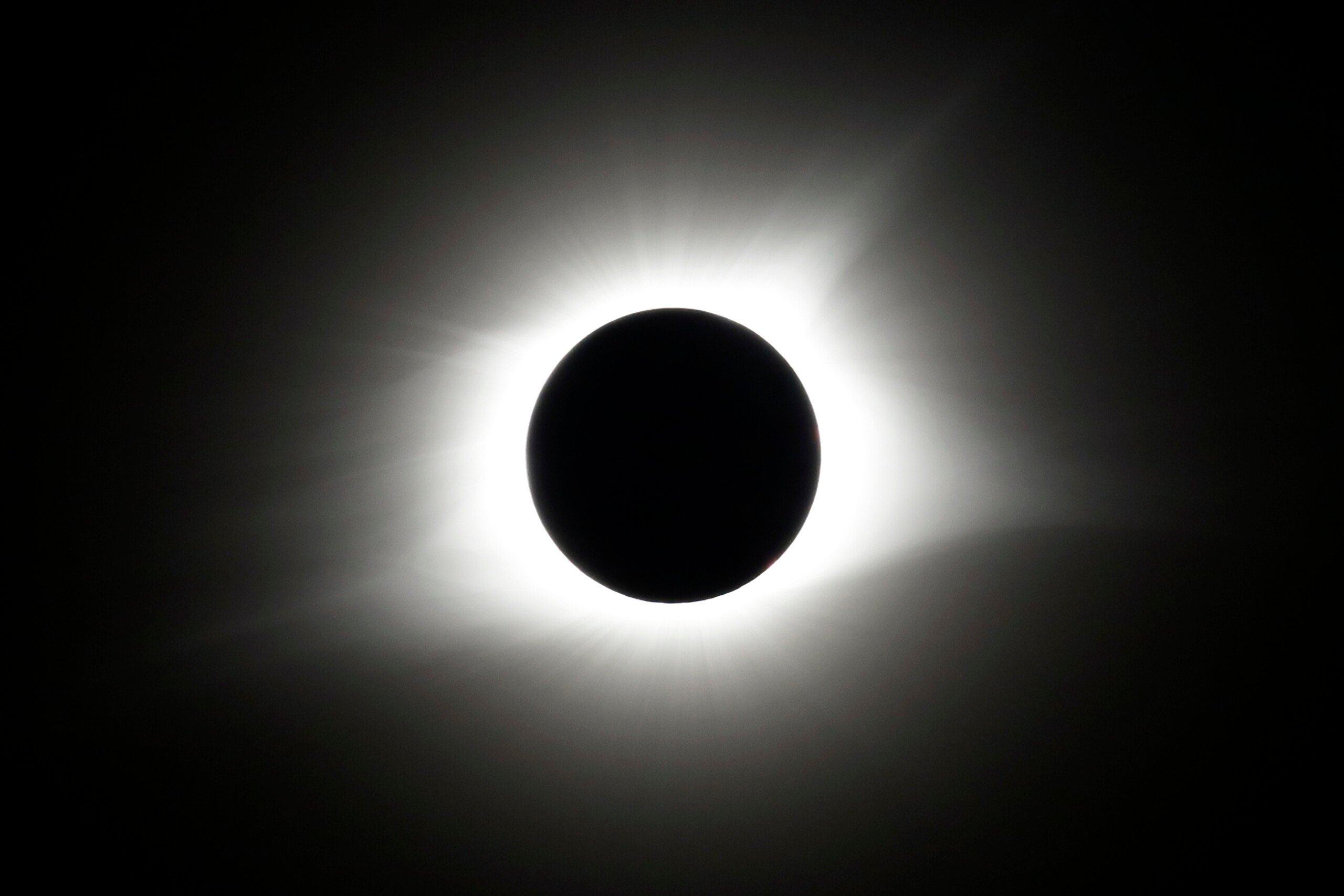 Save the date: One year until total solar eclipse sweeps US