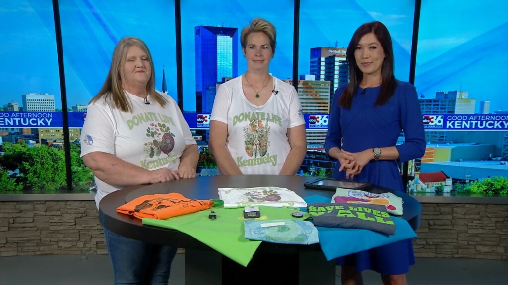 Kidney Donor Merritt Monroy And Recipient Emily Herrera For National Donate Life Month