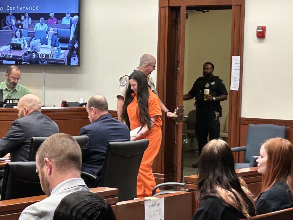 Jennifer Kashuba in court (Dylan Scheid/WTVQ)