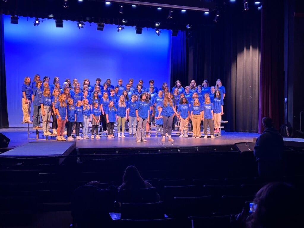 Paul Laurence Dunbar choir (Dylan Scheid/WTVQ)