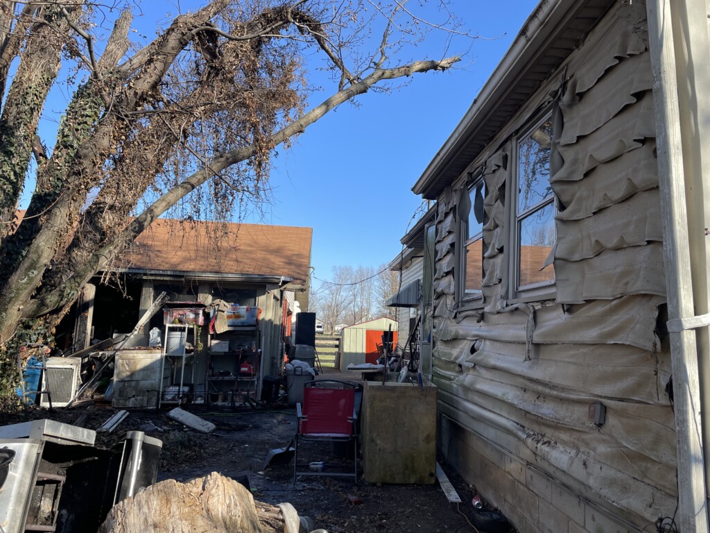 Fire at property on Lisle Road (Raime Cohen/WTVQ)