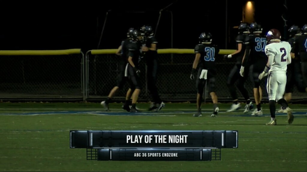 Play Of The Night Lex Cath's Sam Clements Scores 53 Yard Punt Return Touchdown