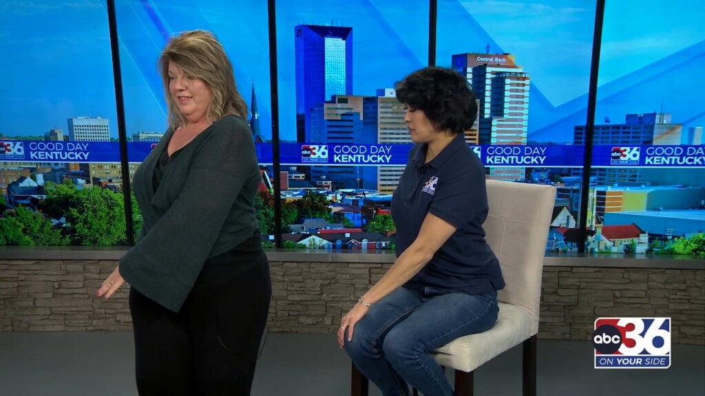 Out There With Kim Stays In To Do Yoga With Lisa King!
