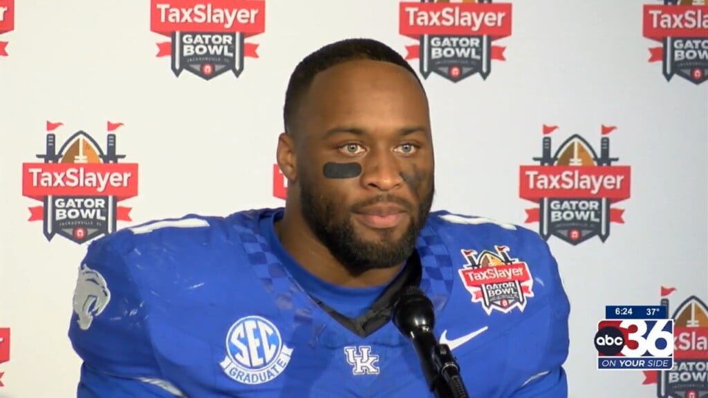 Kentucky Football Players React To Loss To #22 Clemson In The Taxslayer Gator Bowl