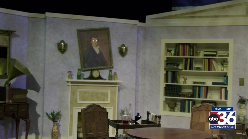 Kim Dixon Is Out There At Woodford Theatre Talking To Daniel Ellis About Their New Production Blithe Spirit