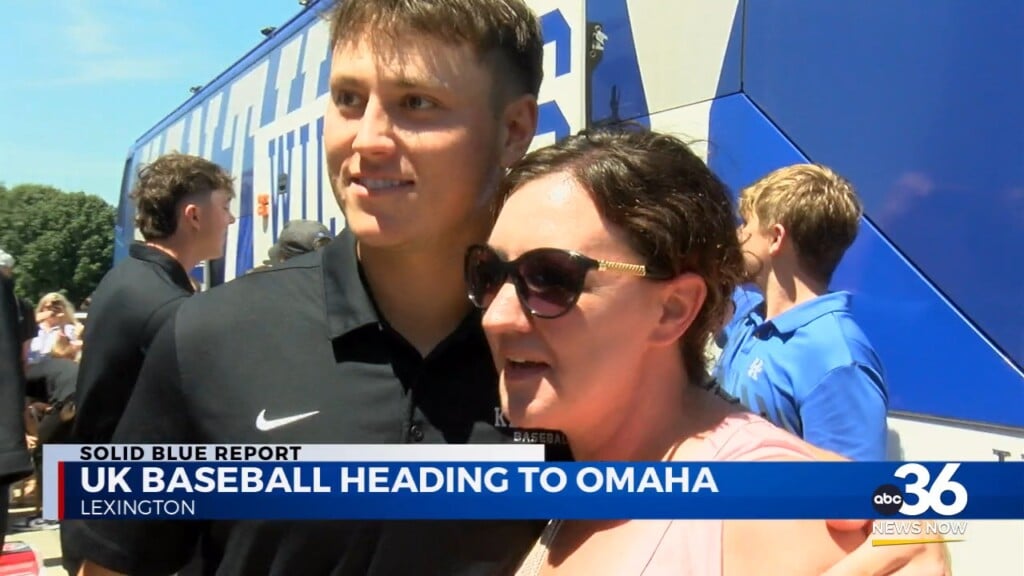 Kentucky Baseball Players, Coach Nick Mingione Head To Omaha With More Hardware