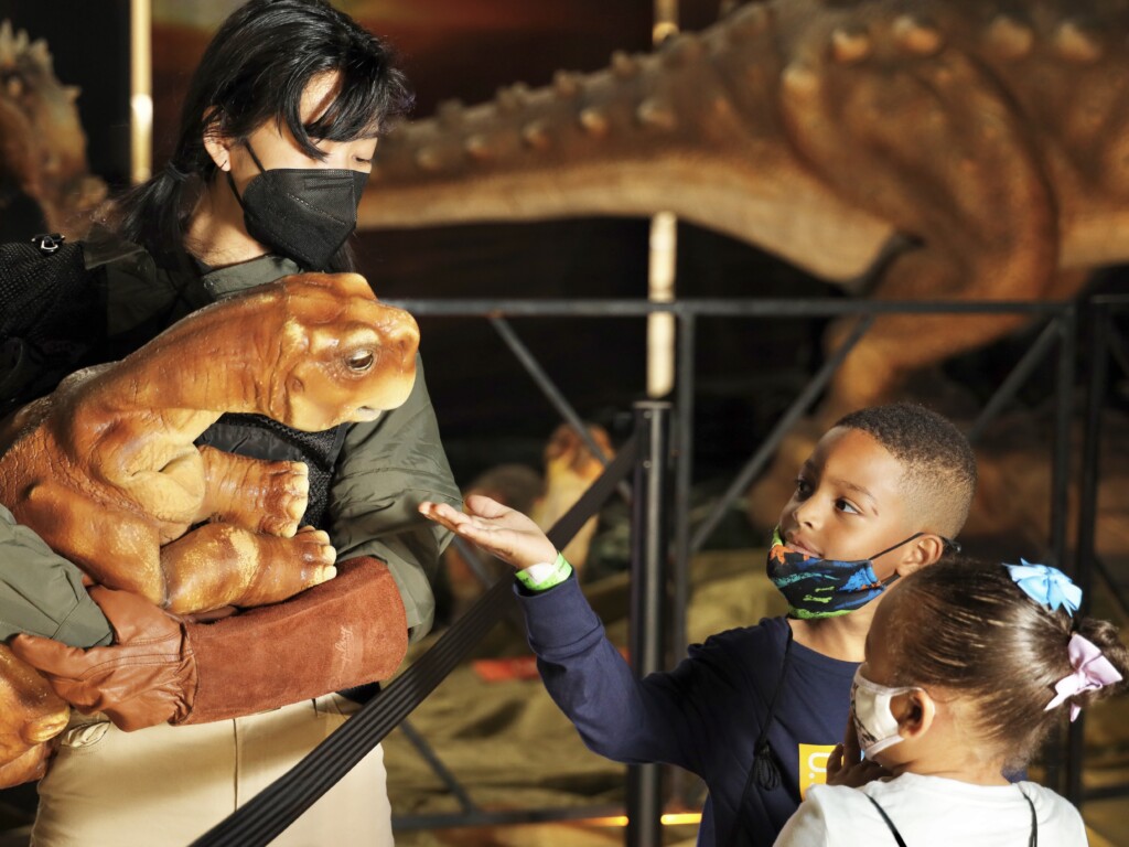 Dinosaurs-set-to-takeover-lexington-in-late-june