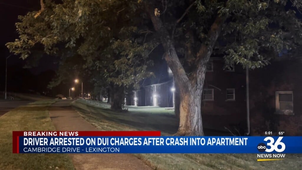 Driver Arrested On Dui Charges After Crashing Into An Apartment In Lexington