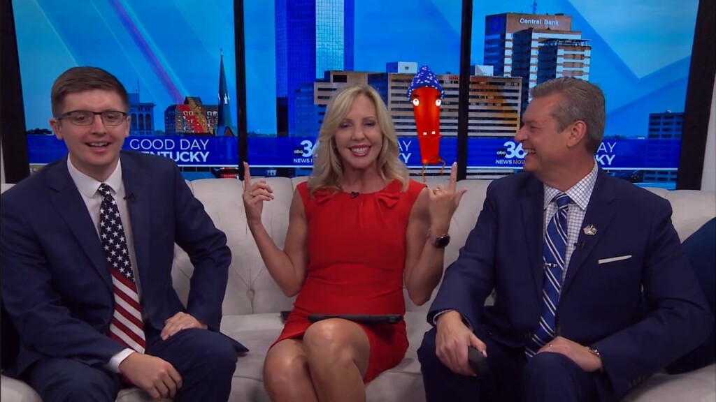 Dillon Invites Cracky The Firecracker To Join Us For A 4th Of July Celebration!