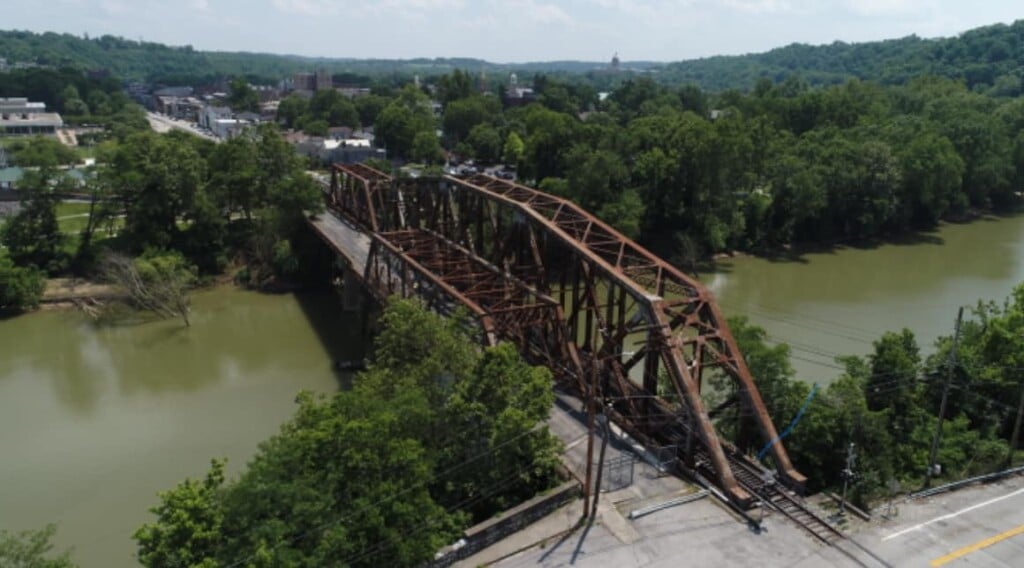 Broadway Bridge Frankfort