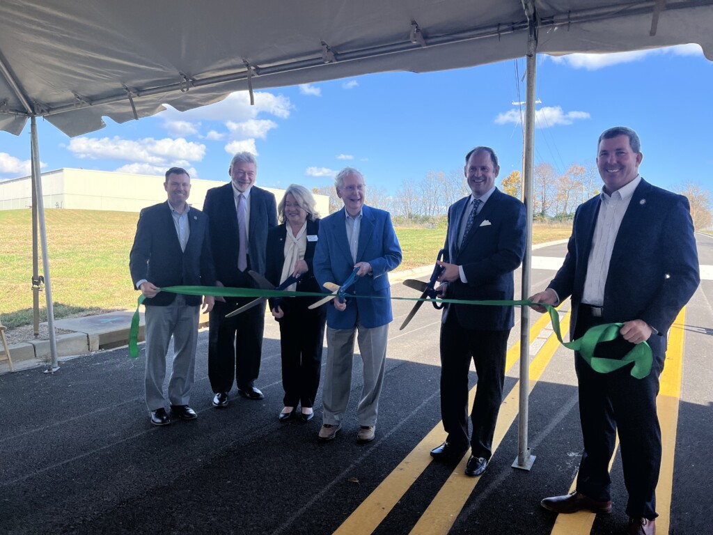 McConnell at Paris ribbon cutting