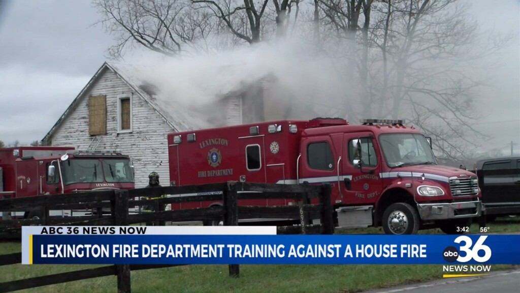 Lexington Fire Academy Recruits Train Against A Real House Fire 111424