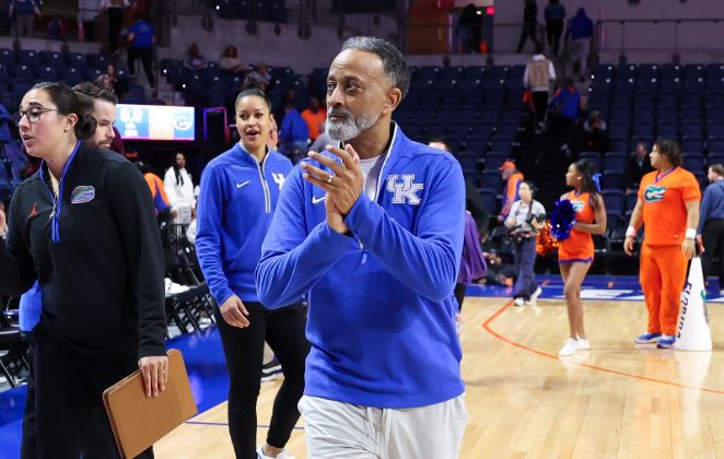 Brooks Post Uf Win