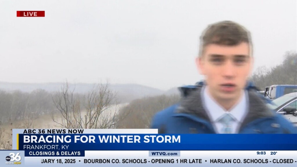 Walker Simmons Live In Frankfort With Winter Storm Preparations