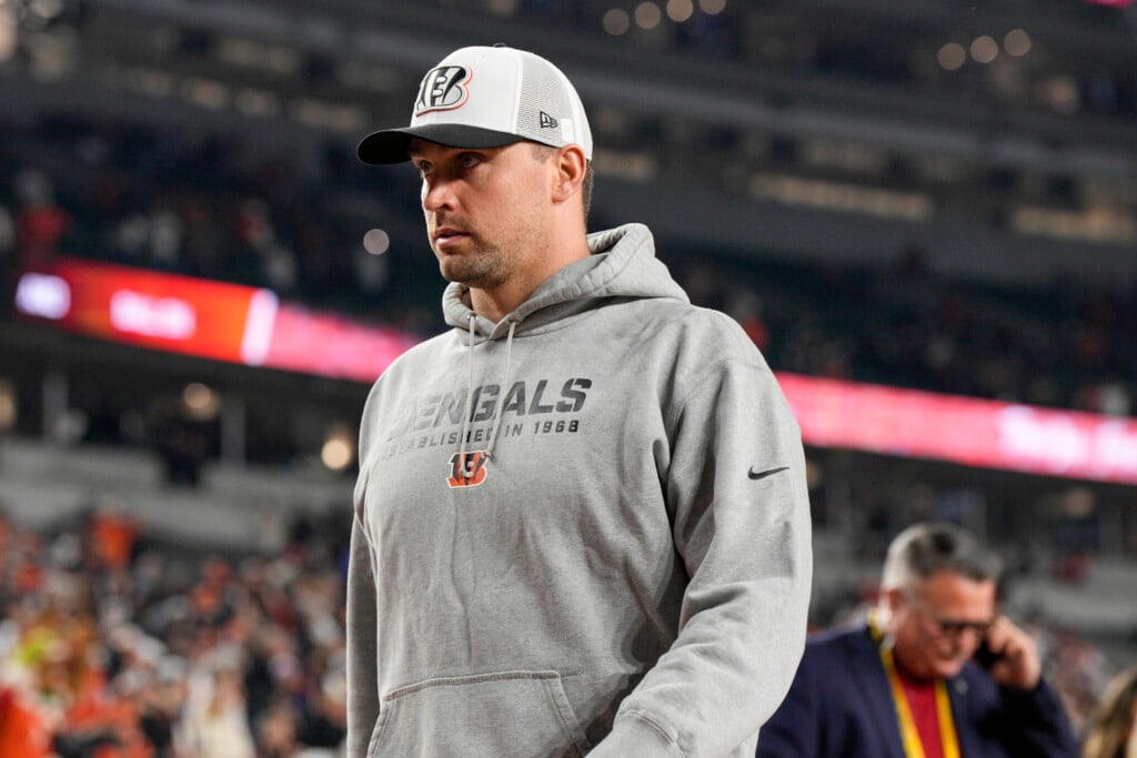 Bengals Hubbard Retires Football