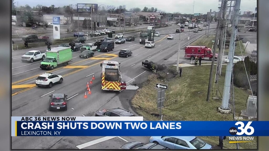 Nicholasville Road Crash Shuts Down Two Lanes