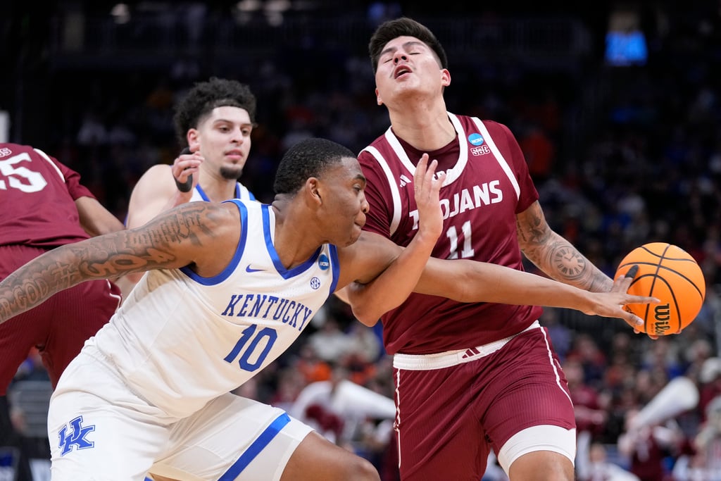 Ncaa Troy Kentucky Basketball