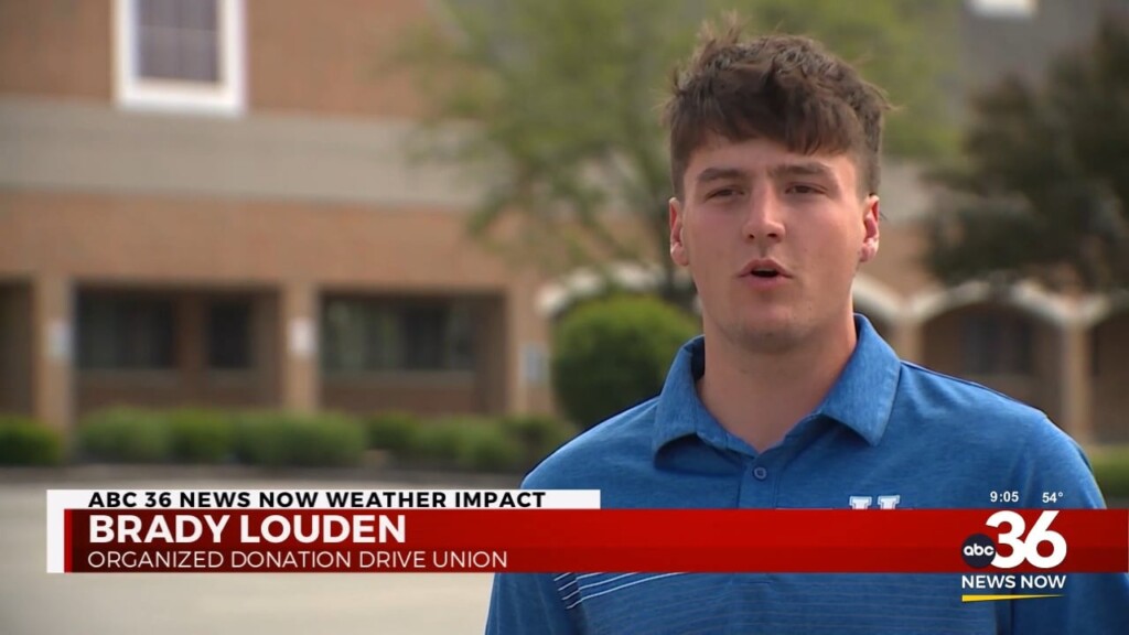 U.k. Student Helps Tornado Victims