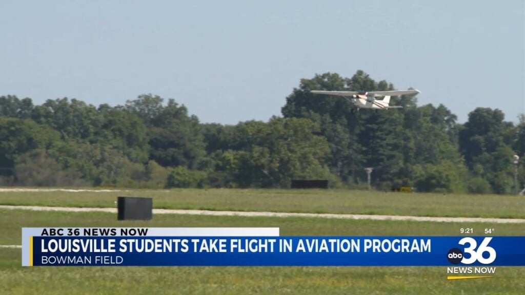 Louisville Students Take Flight In Aviation Program