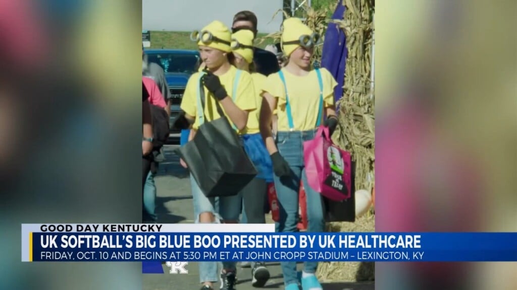 U.k. Softball Hosts Big Blue Boo Festival And Game