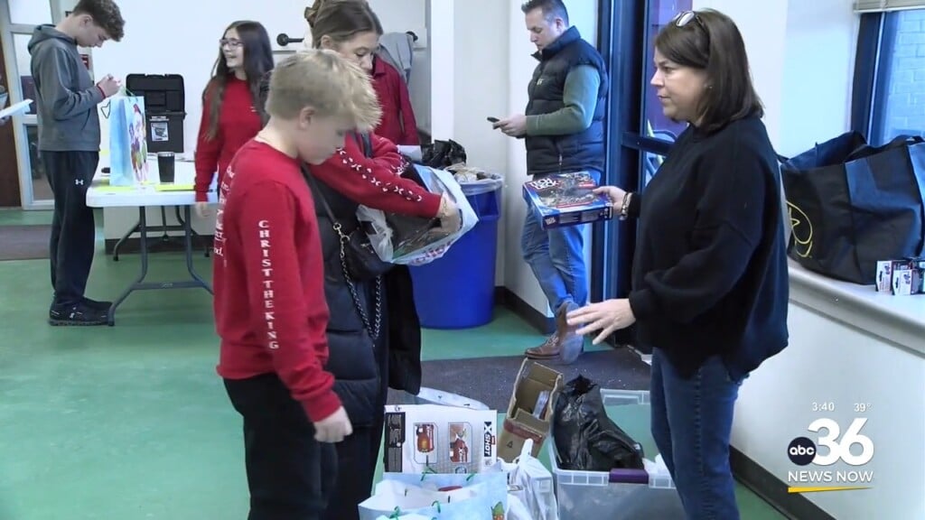 Students Spread Holiday Cheer To Homeless Peers Through Fcps Mckinney Vento Program