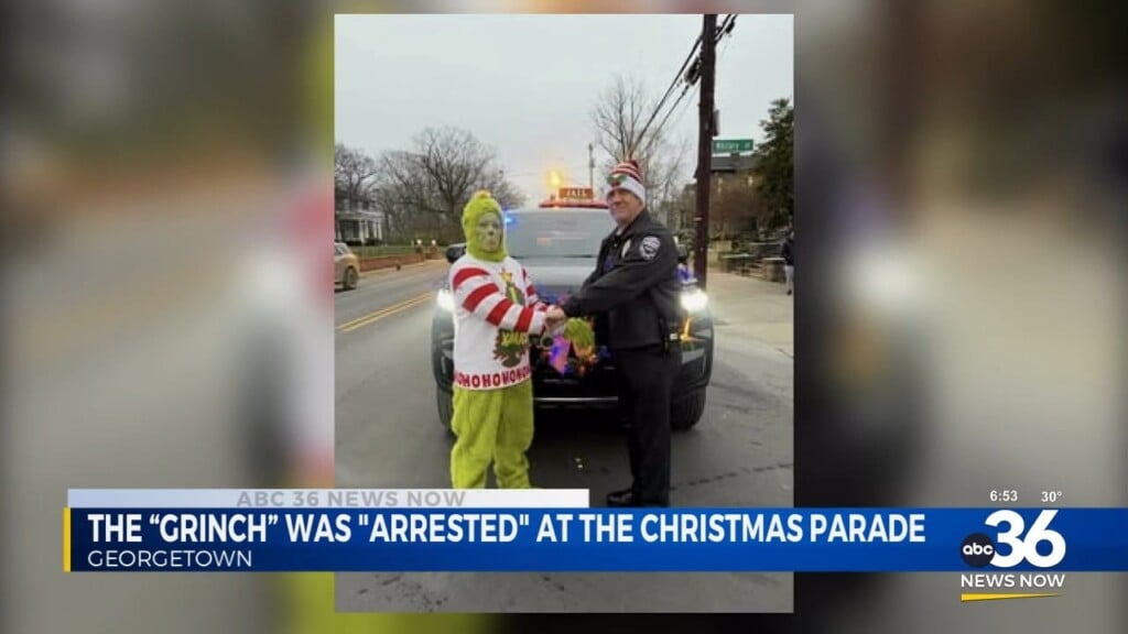 Georgetown Police Arrest The Grinch!