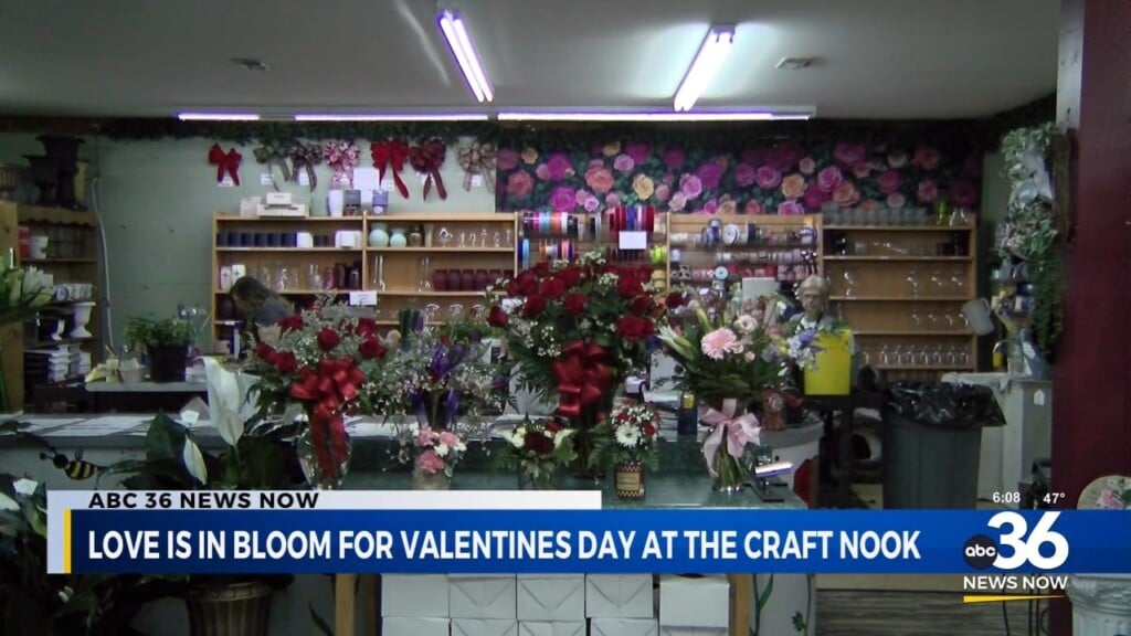Preparing For Valentine's Day At The Craft Nook