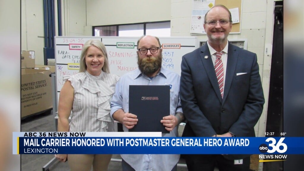 Lexington Mail Carrier Kevin Stover Honored With Usps Hero Award For Helping Fallen Woman
