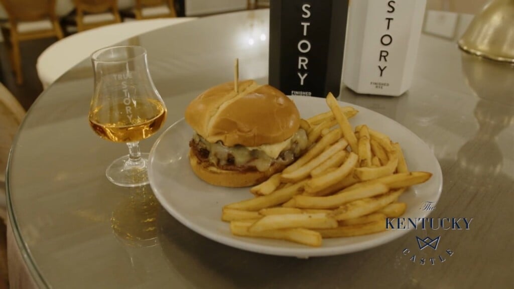 Twt: Burger Mania At The Kentucky Castle