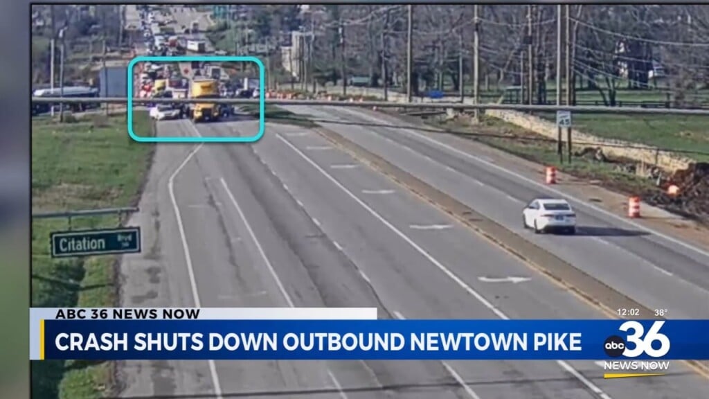 Crash Involving Semi Shuts Down Outbound Lanes Of Newtown Pike In Lexington