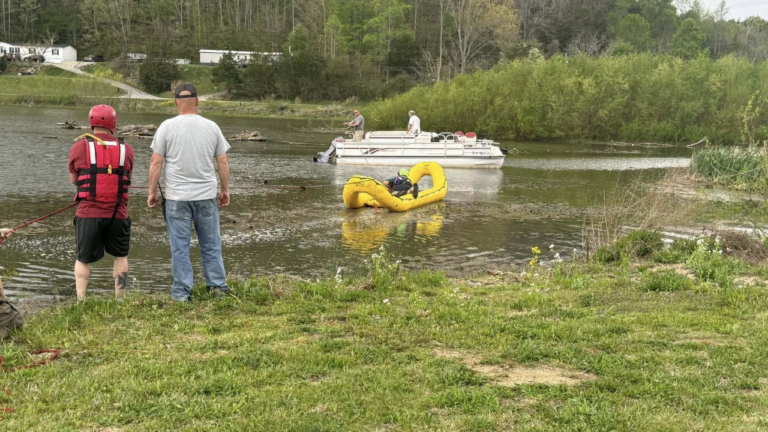 2 rescued from boat stuck aground on Lake Linville Thursday afternoon