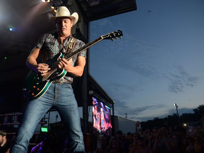 Bits And Pieces: Jon Pardi