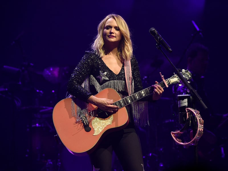 Miranda Lambert Asks Fans To ‘fill The Little Red Wagon’ For Muttnation