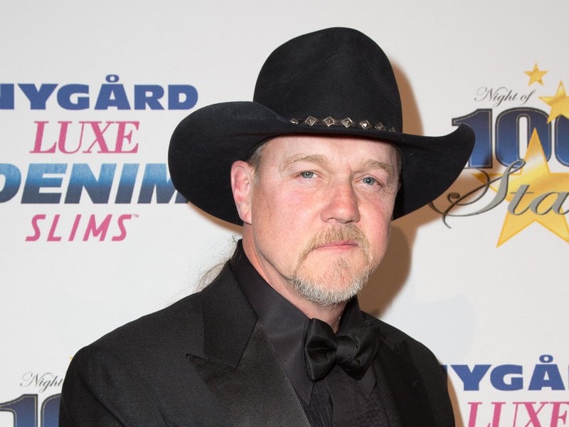 Bits And Pieces: Trace Adkins, Niko Moon & More!