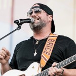 Lee Brice To Honor Farmers On Upcoming Tour