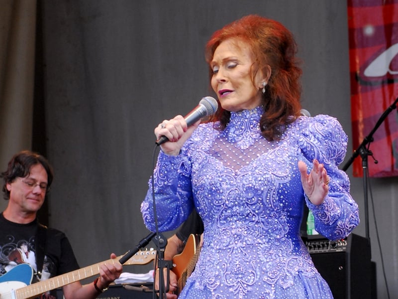 Bits And Pieces: Loretta Lynn & Charlie Daniels