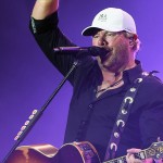 Toby Keith Reveals Stomach Cancer Diagnosis