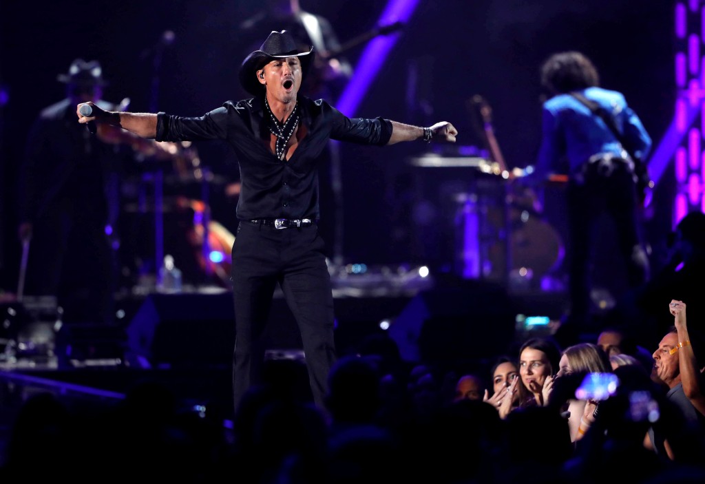 Tim Mcgraw Performs During The Iheartradio Music Festival At T Mobile Arena In Las Vegas