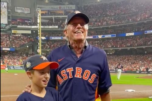 Houston Astros pitcher gives World Series tickets to fans who were