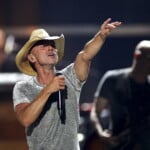 Kenny Chesney Performs During The 2015 Iheartradio Music Festival At The Mgm Grand Garden Arena In Las Vegas