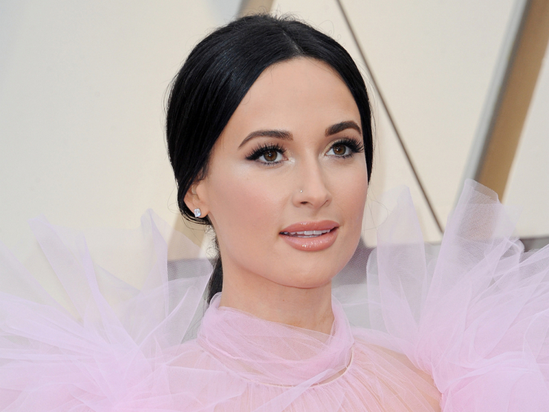 Kacey Musgraves To Pay Musical Tribute To Loretta Lynn At Grammys