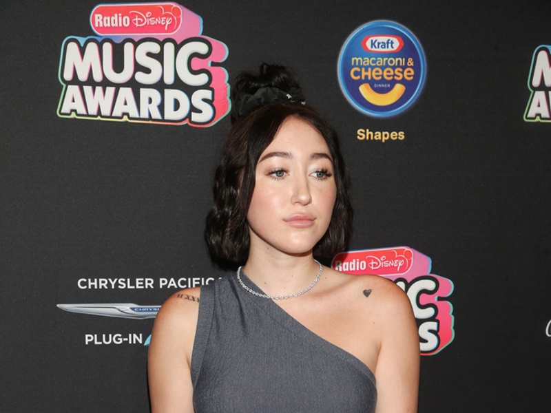 Noah Cyrus Is Engaged