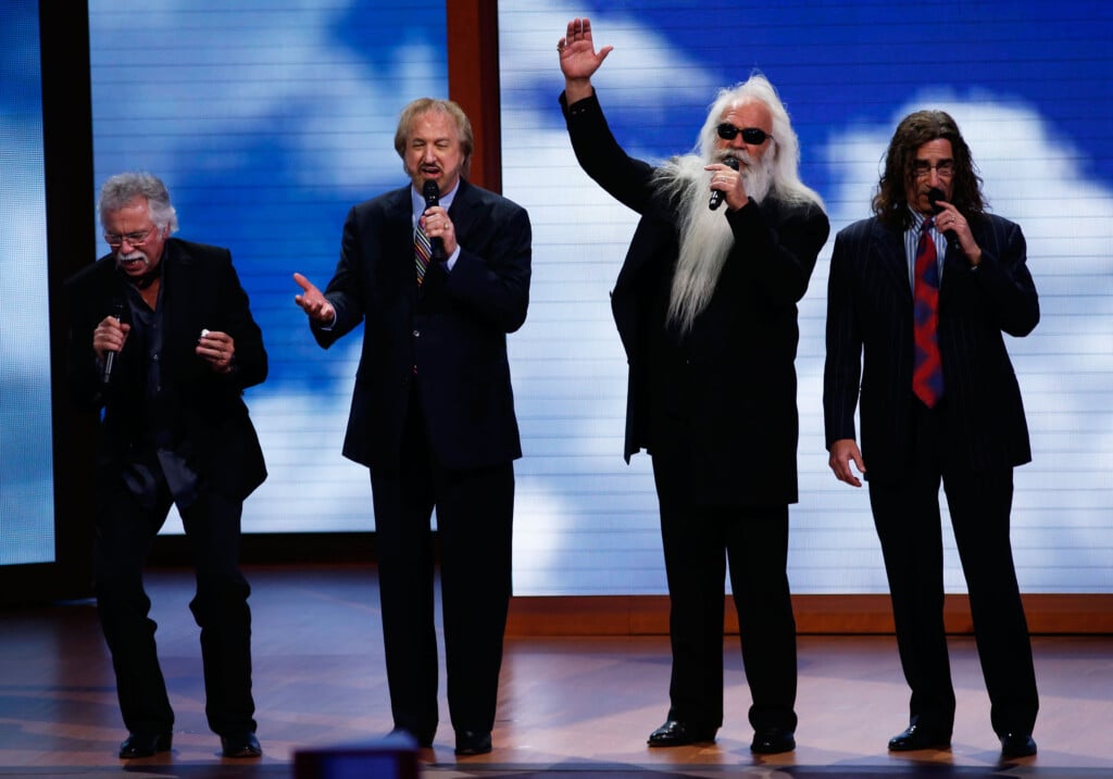 The Oak Ridge Boys Sing The Song "amazing Grace" During The Second Session Of The Republican National Convention In Tampa