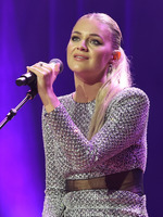 Chase Stokes Cried At Kelsea Ballerini’s First Arena Hometown Show