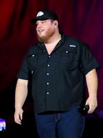 Luke Combs’ Version Of ‘fast Car’ Nominated For Two Cma Awards Tonight