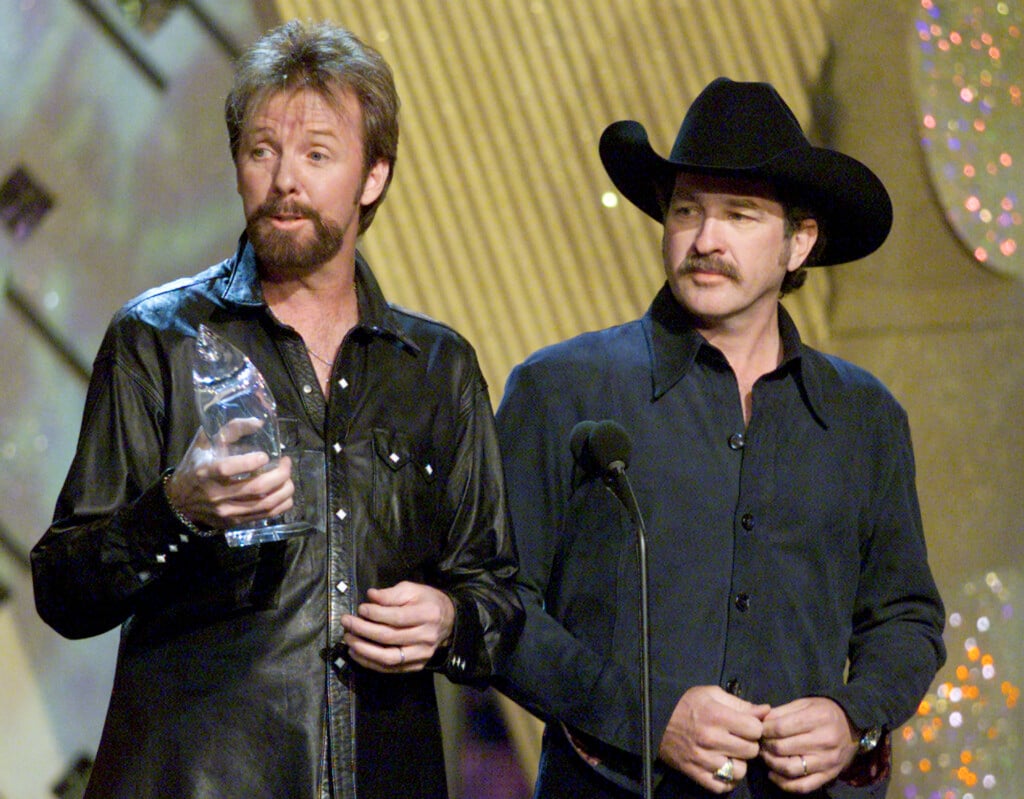 Brooks And Dunn With Country Music Award In Nashville.