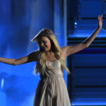 Kelsea Ballerini Performs 
